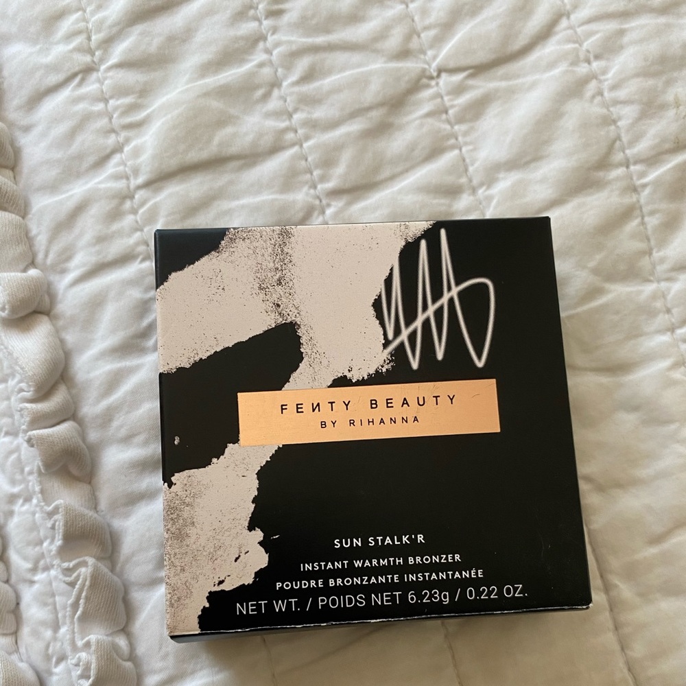 Fenty Beauty Sun Stalk’r Bronzer: coco naughty